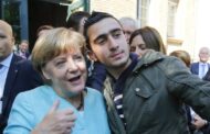 Merkels Selfie-Syrer wünscht sich ihr Politik-ComebackðAltkanzlerin Angela Merkel (CDU)