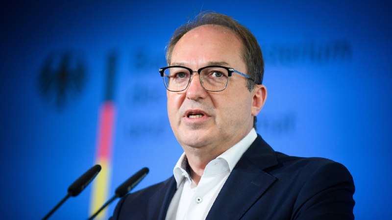 Dobrindt will USA von Unterstützung der AfD abbringenð¥Bundesinnenminister Alexander