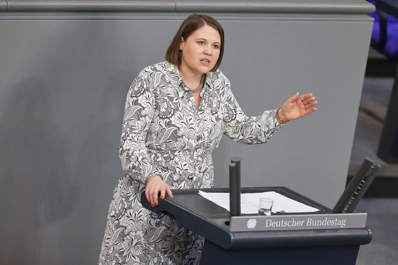 SPD-Bundestagsabgeordnete droht mit KoalitionsbruchDie Bundestagsabgeordnete Carolin Wagner (SPD) hat