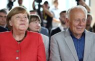 „Überlebensfrage“: Merkel warnt vor Klimawandel und verteidigt Atom-Ausstiegð¤¡Altkanzlerin Angela
