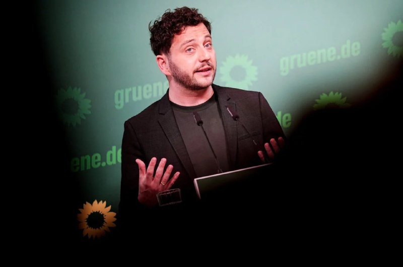 Doppelmoral bei Grünen-Chef Banaszak: Die Bürger immer weiter auspressen,