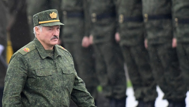 Lukaschenko: Weißrussland bereitet sich auf Krieg vorð¥Weißrusslands Präsident Alexander