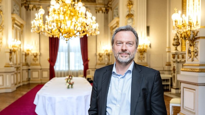 Gestiegene Energiekosten: Belgiens Zentralbankchef stimmt Gesellschaft auf drastische Kürzungen