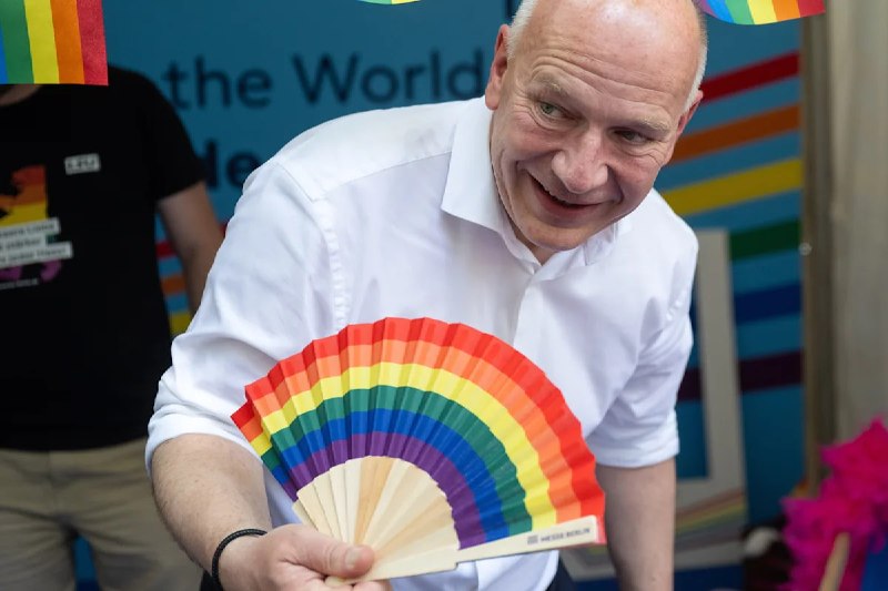 Mitten im Wahlkampf – LGBTQ-Propagandist Kai Wegner wiederholt der