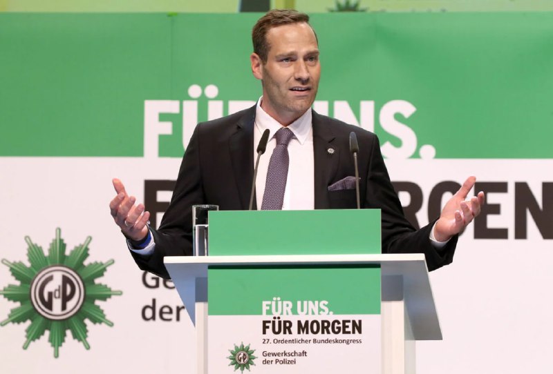 Kein Witz: Kriminelle sollen Messer gegen Netflix-Jahresabo eintauschen🤡Der Bundesvorsitzende