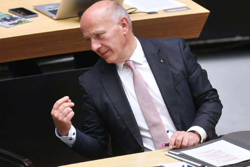 Weiterer Eingriff in Bürgerrechte: Berlin will es Geschäften verbieten,