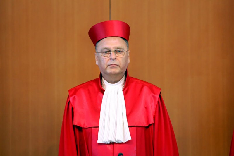 Ehemaliger Verfassungsrichter: Zurückweisungen „nicht nur möglich, sondern geboten“ð¥Der frühere