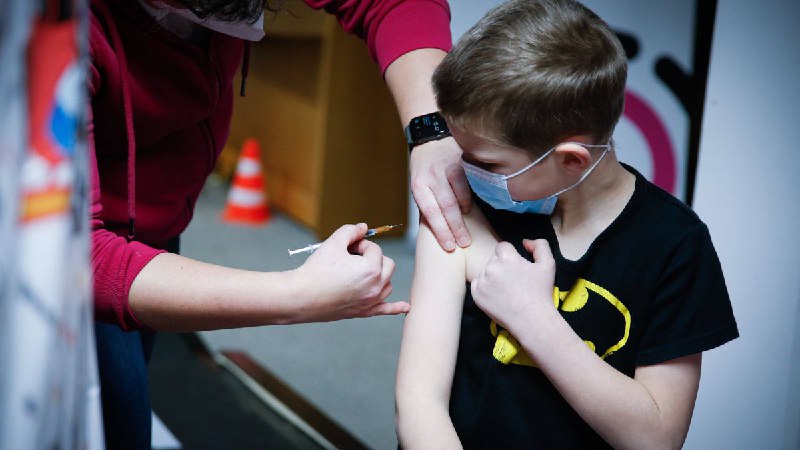 ð¨ð­Schweizer Schutzbehörde darf Kind impfen lassen, obwohl seine Mutter