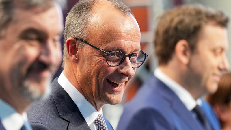 Mehr als jede zweite Pseudo-Abschiebung scheitertð¤¡Peinlicher geht es wirklich