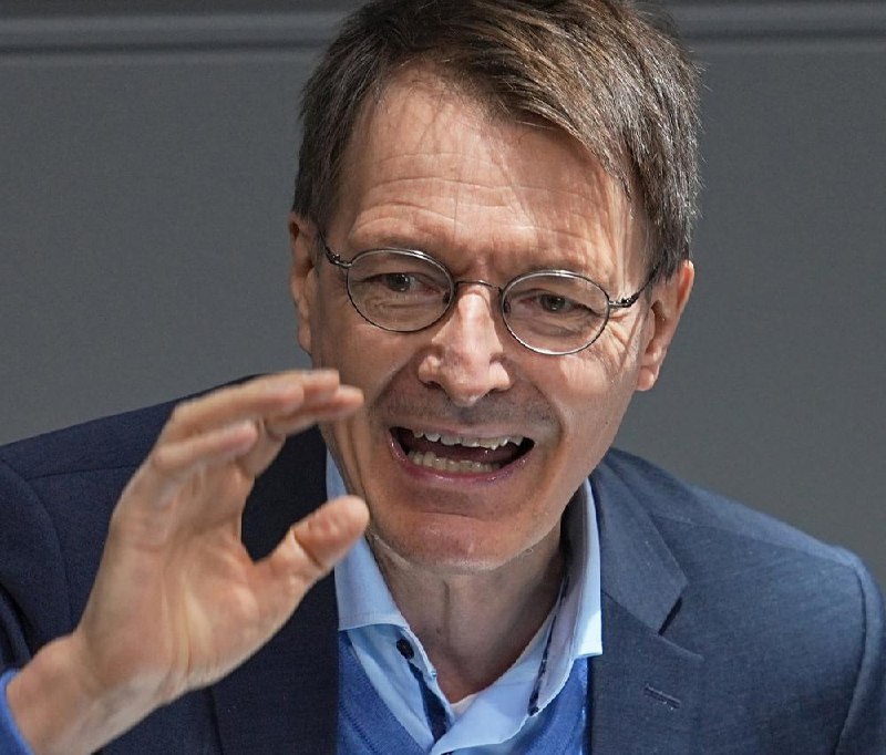 Mitarbeiter zu dumm? - Lauterbach begründet Volkswagen-Niedergang mit „Bildungspolitik“Ex-Bundesgesundheitsminister