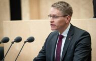 Günther bekräftigt seine kranken Zensur-Forderungenð¥Schleswig-Holsteins Ministerpräsident Daniel Günther (CDU)