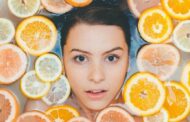 Vitamin C verschweißt Eiweiß und andere Substanzen zu Kollagenfasern