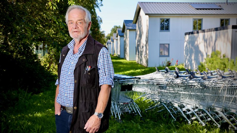Deutscher lebt nach 35 Jahren Arbeit im FlüchtlingsheimNach 600