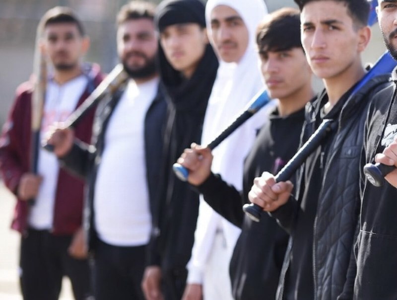 Orientalische Prügelorgie mit Baseballschlägern auf Offenburger BurgerKing-Parkplatzð¥Wenn die Endbereicherung