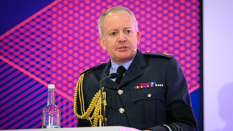 Britischer Militärchef ignoriert russische Warnungen vor Truppeneinsatz in der