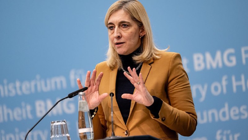 Gesundheitsministerin Warken will kriegstüchtiges GesundheitswesenAuf die Frage der Zeitung