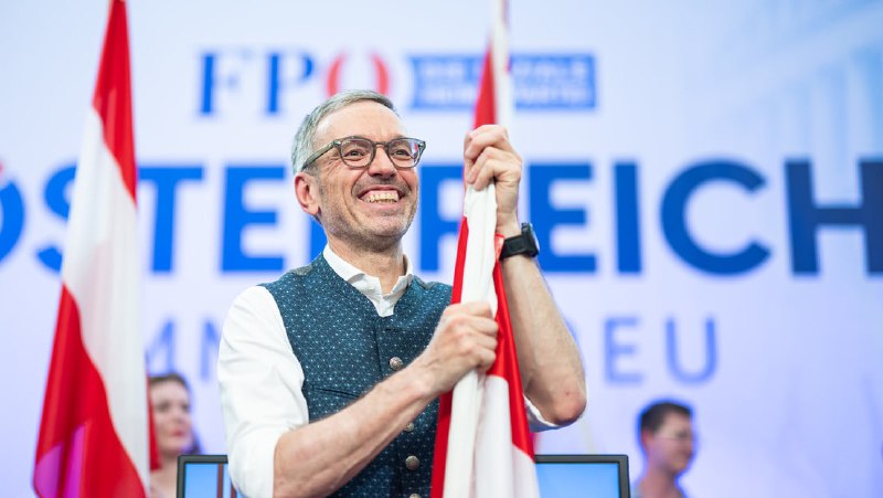 Drei Länder, ein Trend: FPÖ, SVP und AfD –