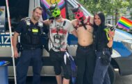 Die Berliner Polizei darf zwar keine Deutschlandflaggen zeigen, dafür