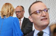 Maskenverbrecher Spahn fordert mehr und mehr Sozialkürzungenð¥Vor dem Hintergrund