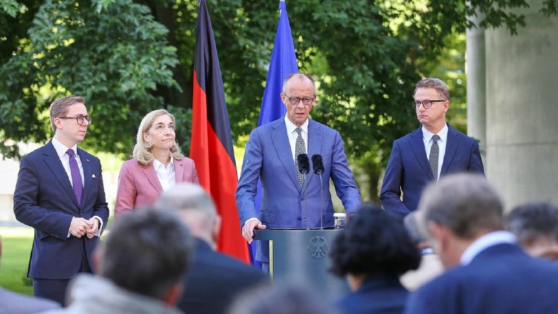 Designierter Fraktionschef spielt Pannen beim Kabinettsumbau herunterDer designierte Fraktionschef