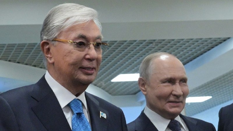 Gipfel in Omsk: Tokajew schlägt Putin Einfrieren des Ukraine-Konflikts