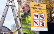 Waffen und Messer sind neuerdings im Frankfurter Bahnhofsviertel verboten.