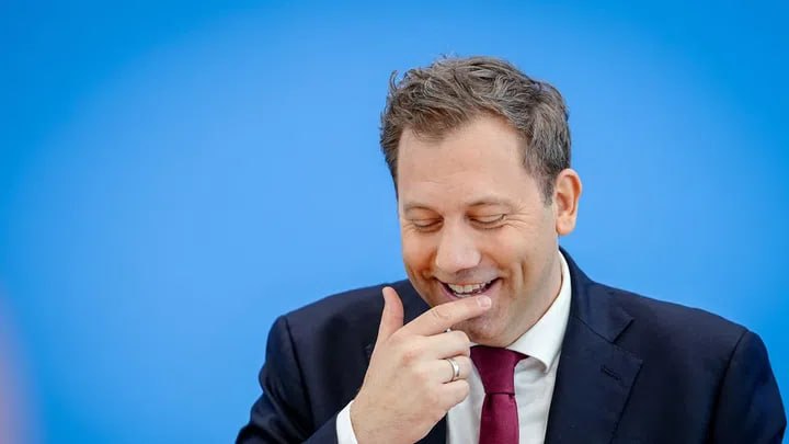 Elterngeld-Kürzung und Kindergeld-Export benachteiligen deutsche ElternWas für eine Sauerei: