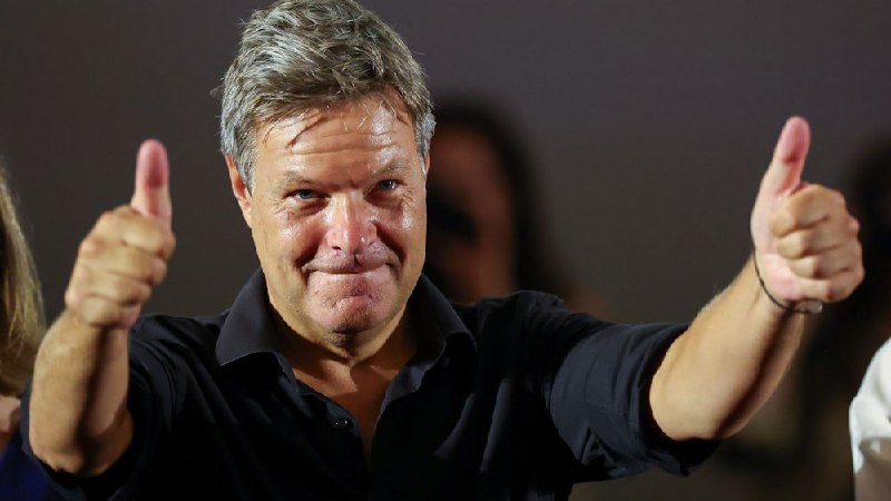 2025 droht Massenarbeitslosigkeitð¥Zum Jahreswechsel 2024/2025 bewerten 31 von 49