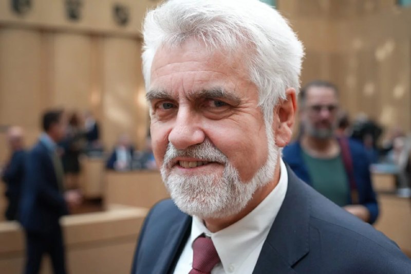 SPD Sachsen-Anhalt spricht sich gegen Fünf-Prozent-Hürde ausð¤¡Sachsen-Anhalts Vize-Ministerpräsident und