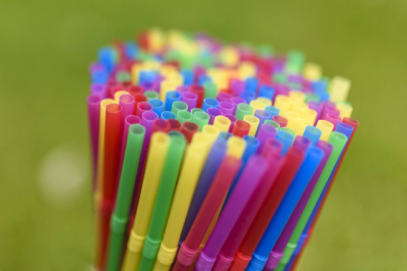 Zoll feiert Erfolg gegen das Organisierte Verbrechen: Plastikstrohhalme beschlagnahmtð¤¡Das